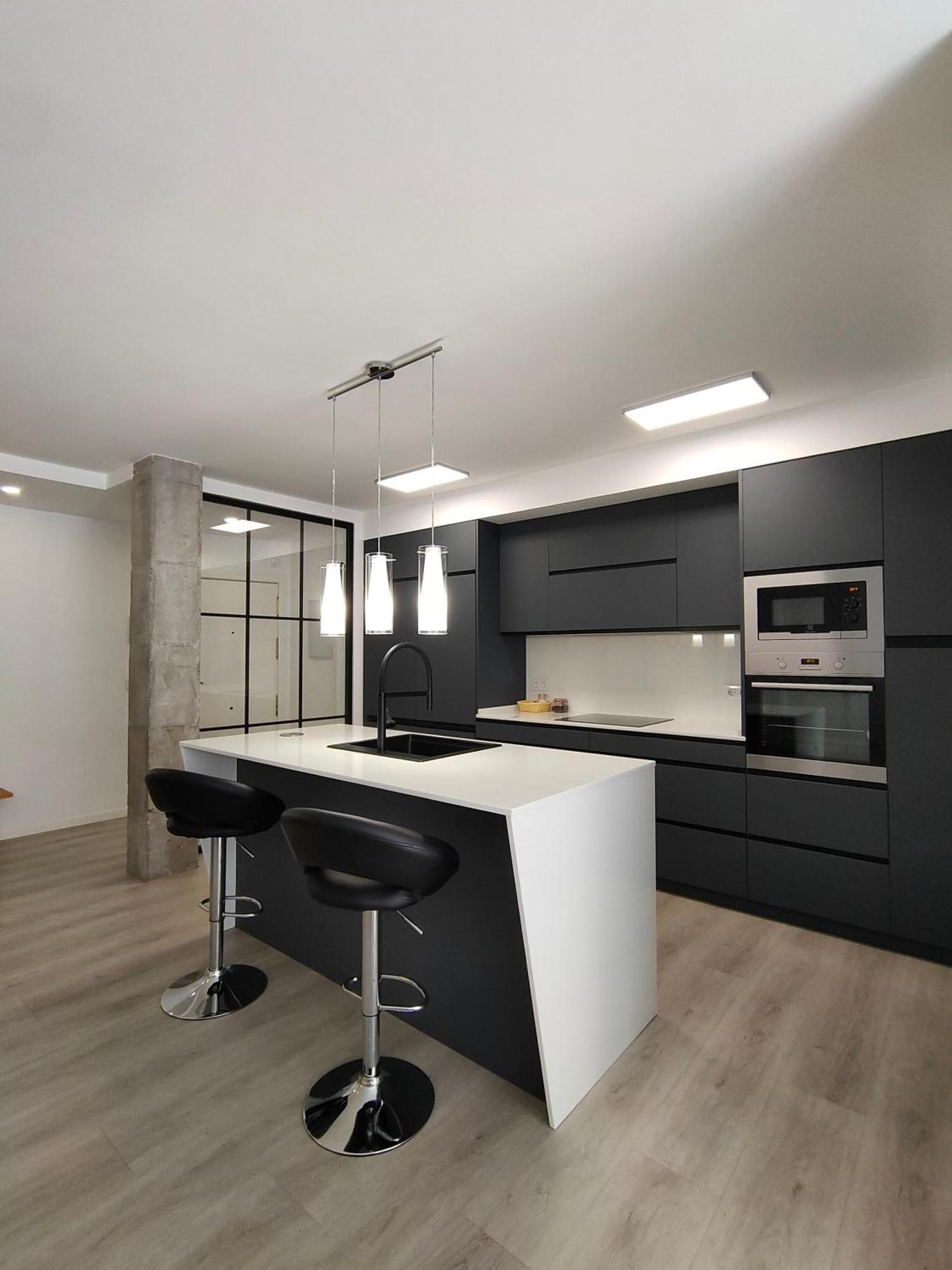 Casa Mallen, Con Amplia Terraza, En El Barrio De Nervion Sevilla Exterior foto