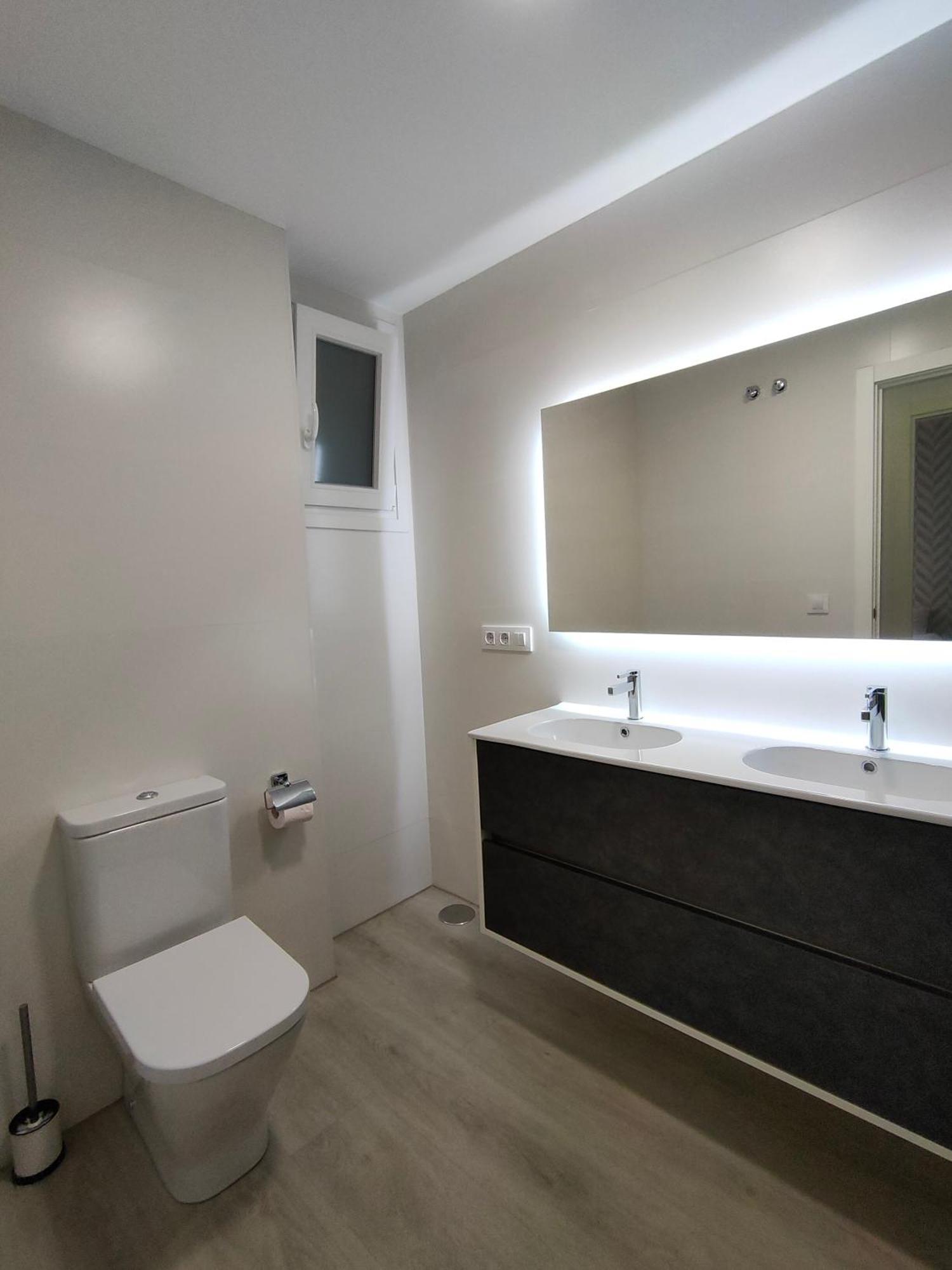 Casa Mallen, Con Amplia Terraza, En El Barrio De Nervion Sevilla Exterior foto