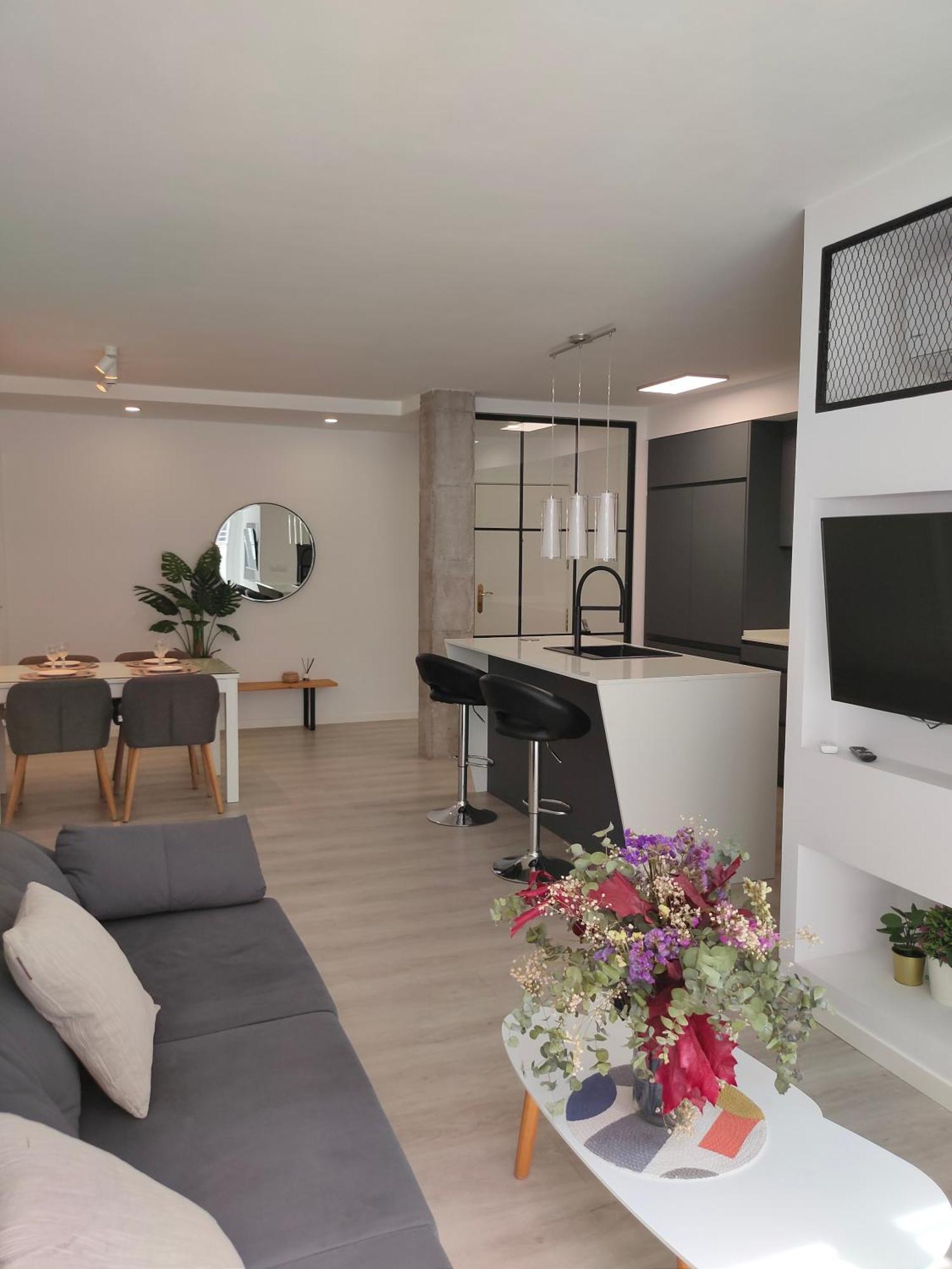 Casa Mallen, Con Amplia Terraza, En El Barrio De Nervion Sevilla Exterior foto